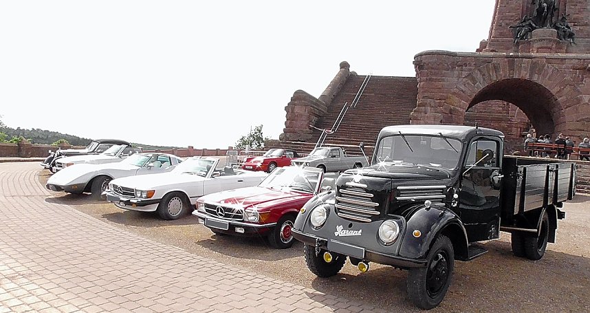 Oldtimer auf Ausfahrt am Kyffh&auml;user