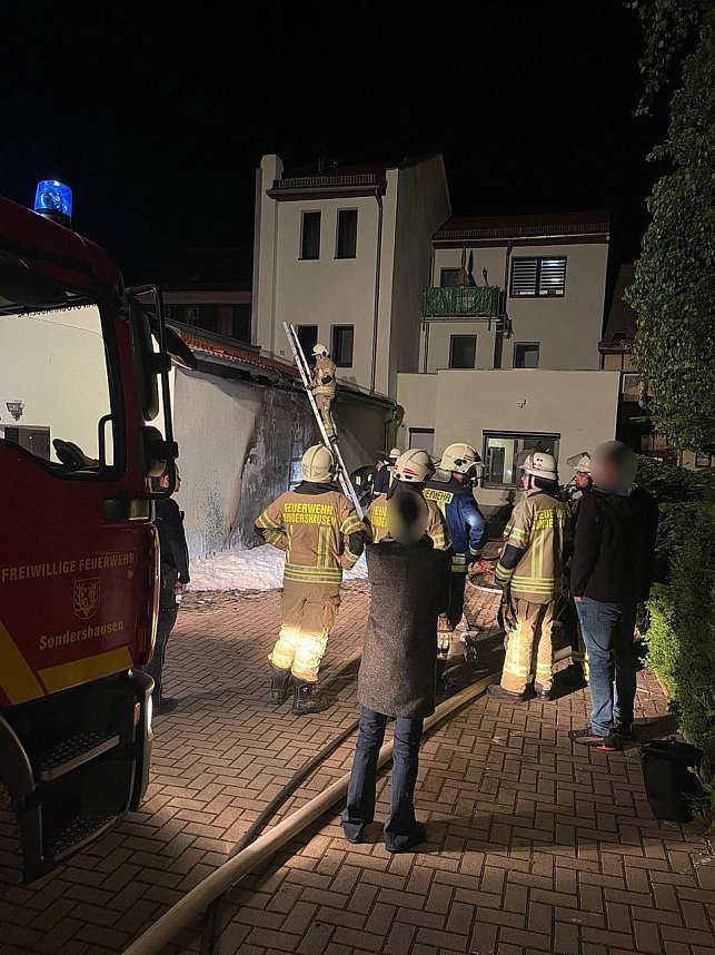 Ausgebrannte M&uuml;lltonne in Nordhausen