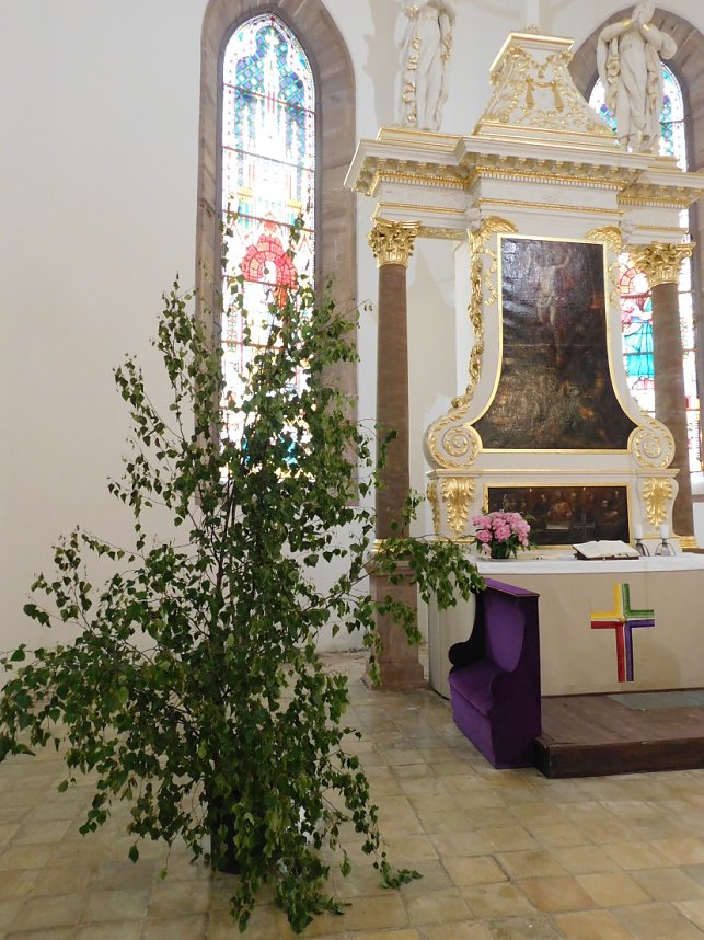 Konfirmation und Pfingsten gefeiert