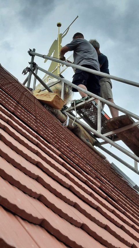 Turmbekr&ouml;nung in Kirchengel