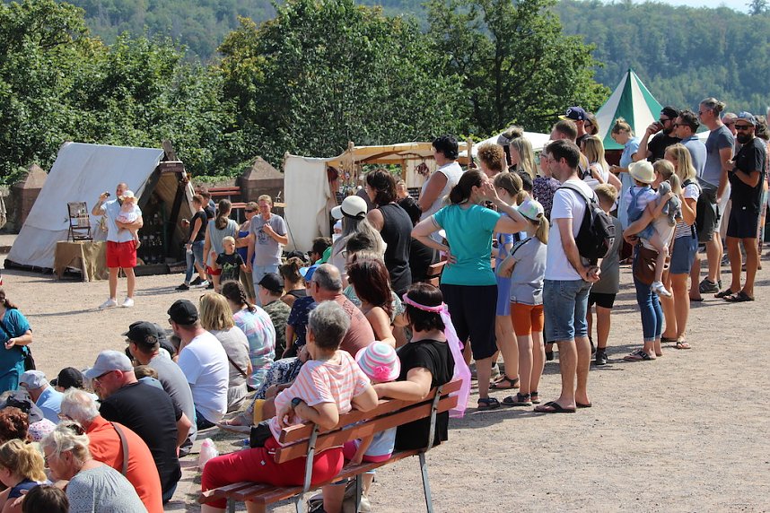 Mittelalterspektakel am Kyffh&auml;user Denkmal 