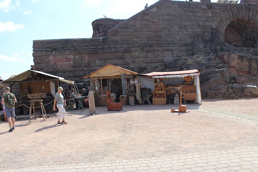 Mittelalterspektakel am Kyffh&auml;user Denkmal 