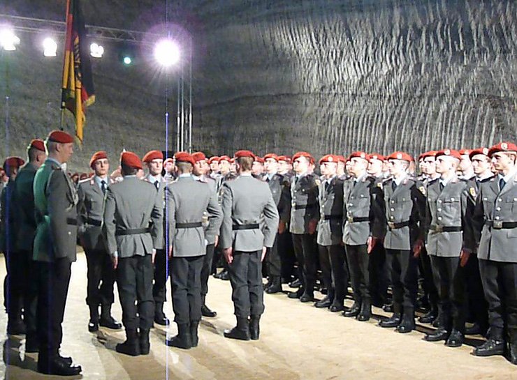 Gel&ouml;bnis unter Tage