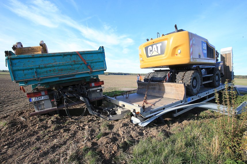 Zwue Unf&auml;lle nur wenige Kilometer voneinander entfernt zur gleichen Zeit