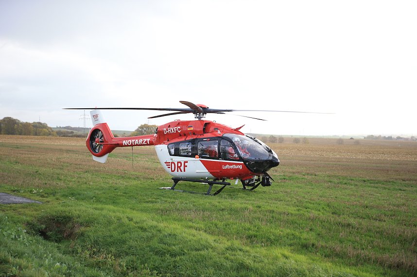 Schwerer Unfall mit Frontalzusammensto&szlig; zwischen Gundersleben und Ebeleben