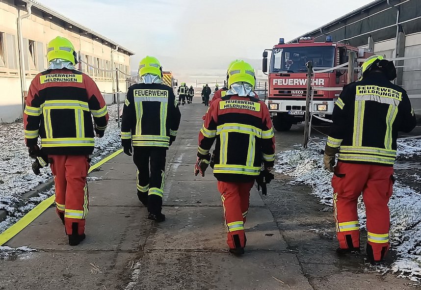 Misthaufen bei Oberheldrungen entz&uuml;ndete sich und musste abgel&ouml;scht werden
