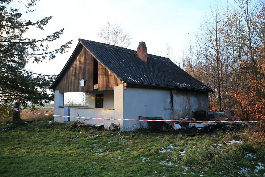 Brandstiftung an Waldh&uuml;tte