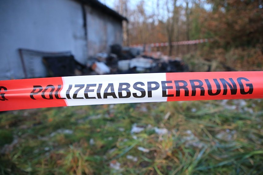 Brandstiftung an Waldh&uuml;tte