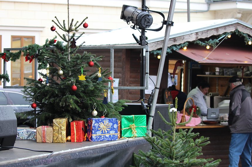 Morgendliche Impressionen von Sondersh&auml;user Weihnachtsmarkt