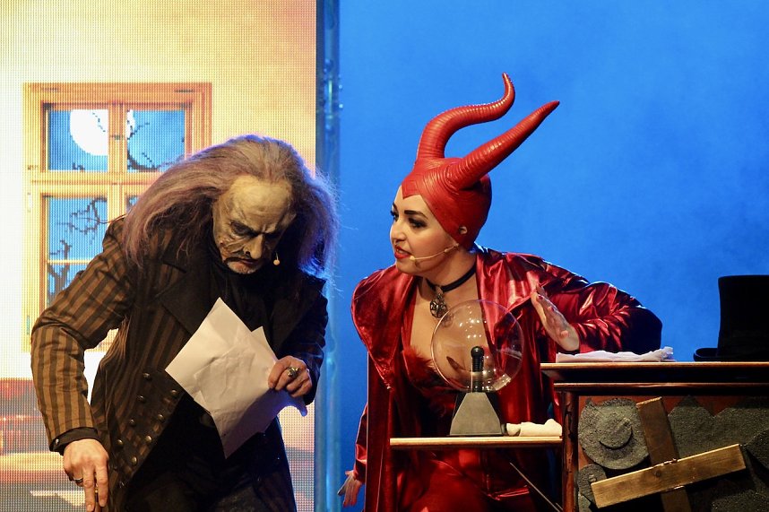 Rockthater "Faust n Roll" nach Goethe im Stocksen in Sondershausen