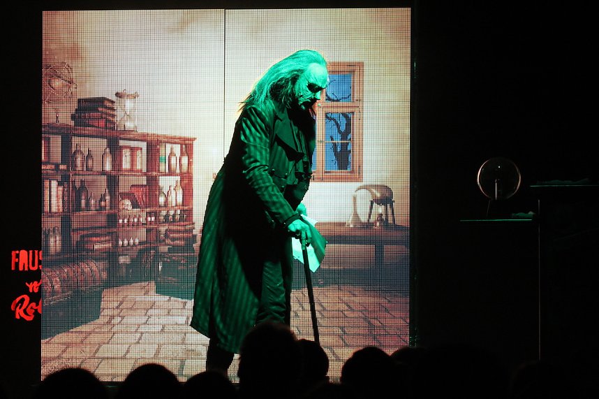 Rockthater "Faust n Roll" nach Goethe im Stocksen in Sondershausen