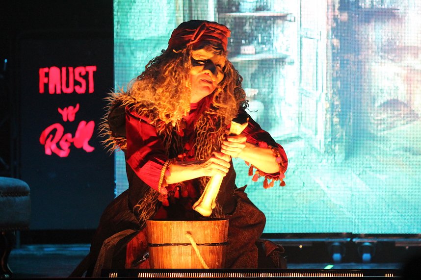 Rockthater "Faust n Roll" nach Goethe im Stocksen in Sondershausen