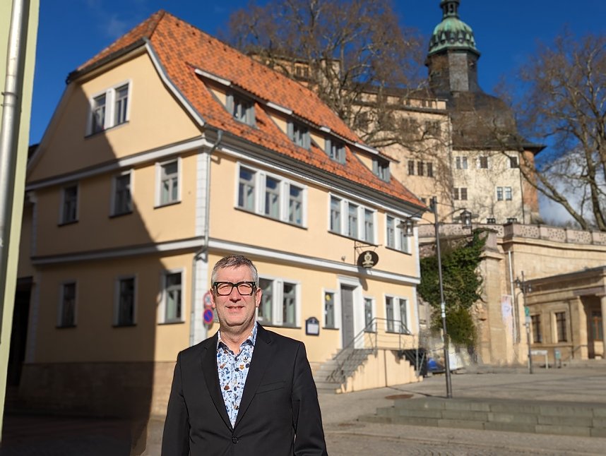 Andreas K&uuml;hn, seit 2017 Ortsteilb&uuml;rgermeister von Oberspier. Hier vor dem Schloss in Sondershausen