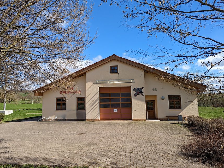 Das l&auml;ndliche Idyll am Fu&szlig;e der Hainleite