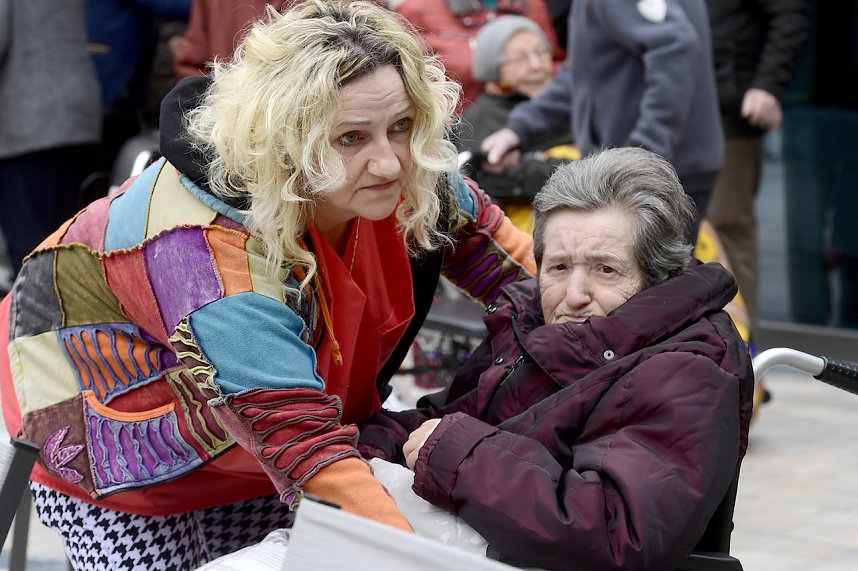 Feierliche Einweihung der Seniorenwohngemeinschaft Caroline Falk 