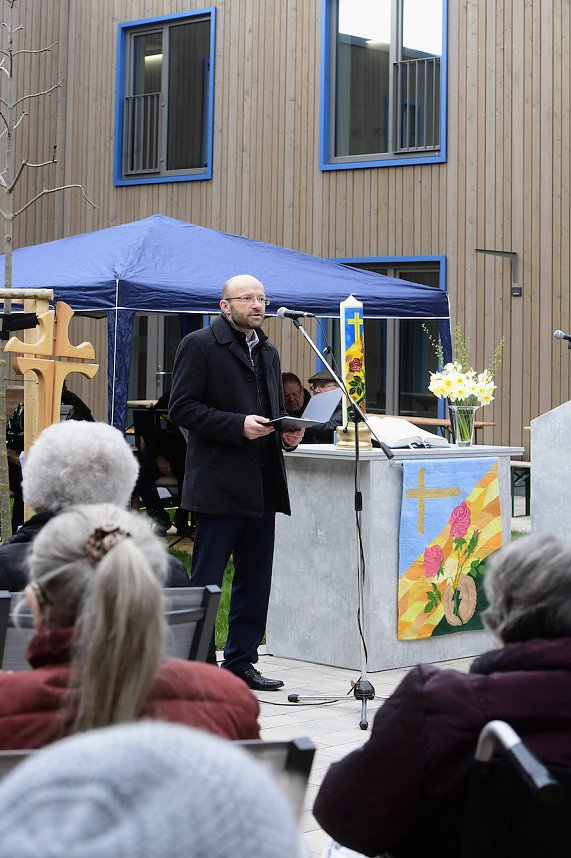 Feierliche Einweihung der Seniorenwohngemeinschaft Caroline Falk 