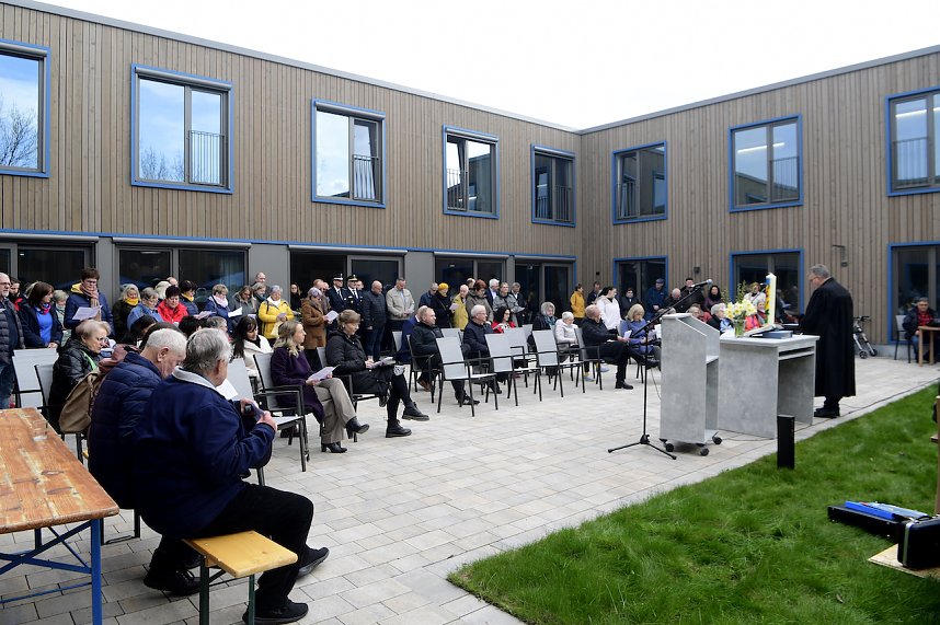 Feierliche Einweihung der Seniorenwohngemeinschaft Caroline Falk 