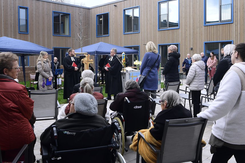 Feierliche Einweihung der Seniorenwohngemeinschaft Caroline Falk 