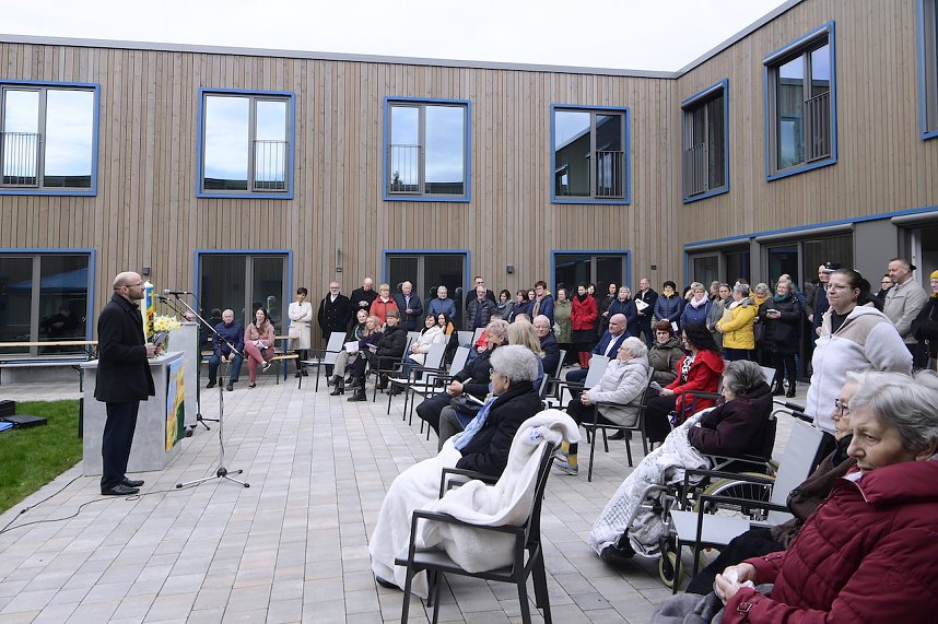 Feierliche Einweihung der Seniorenwohngemeinschaft Caroline Falk 