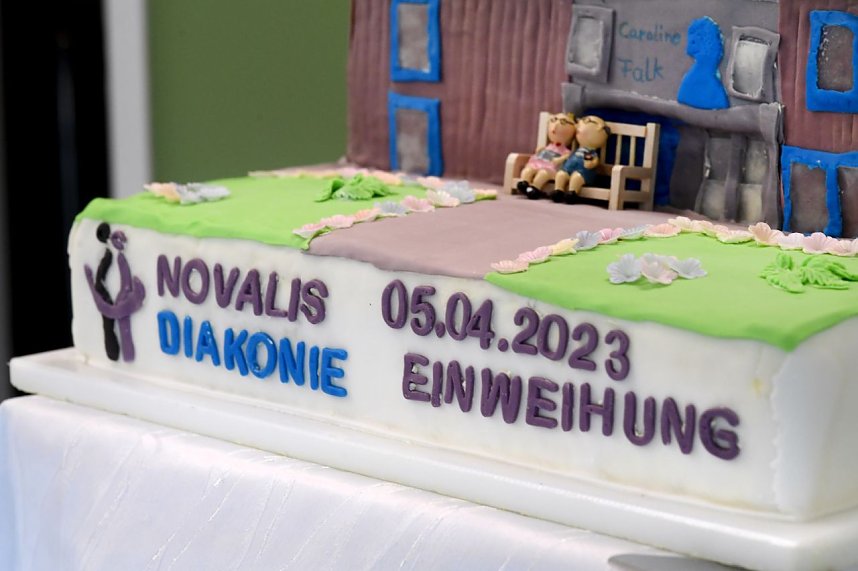 Feierliche Einweihung der Seniorenwohngemeinschaft Caroline Falk 