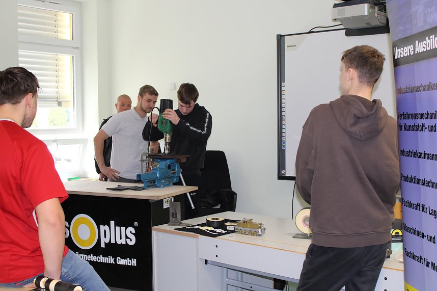 Schule trifft Wirtschaft - Regelschule Ro&szlig;leben