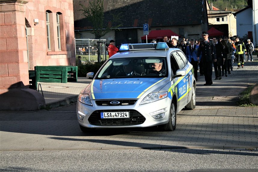 Maibaum in Kelbra gesetzt