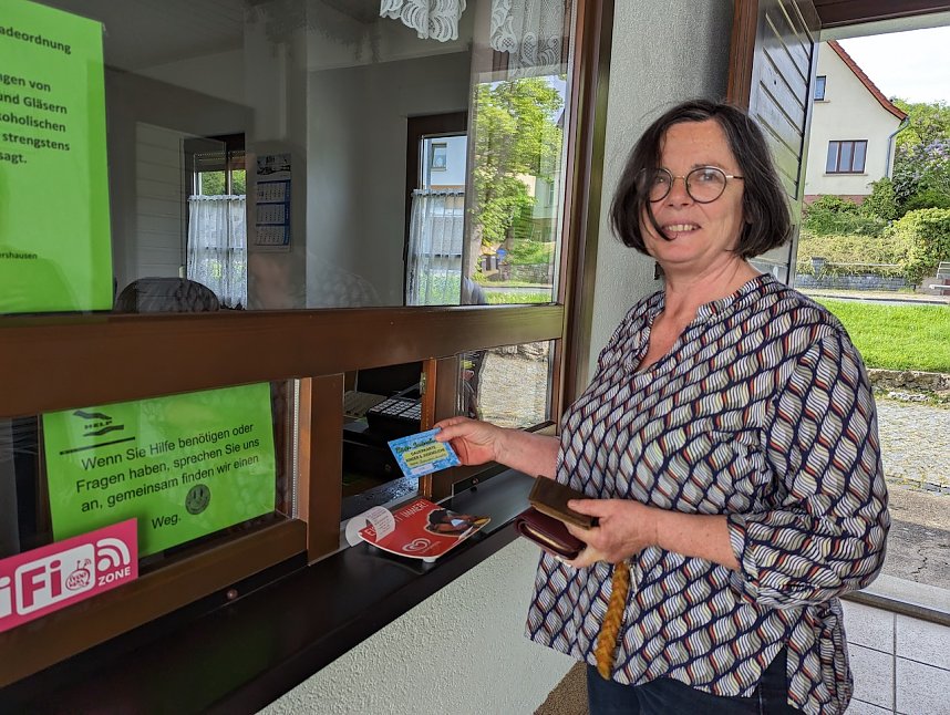 Anbaden bei kalten Temperaturen in Bergbad Sonnenblick in Sondershausen