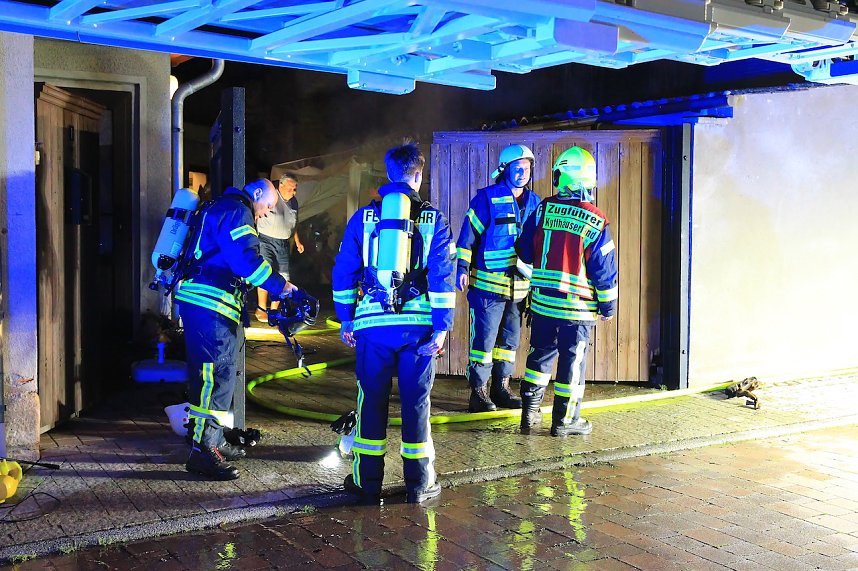 N&auml;chtlicher Brand in Bendeleben