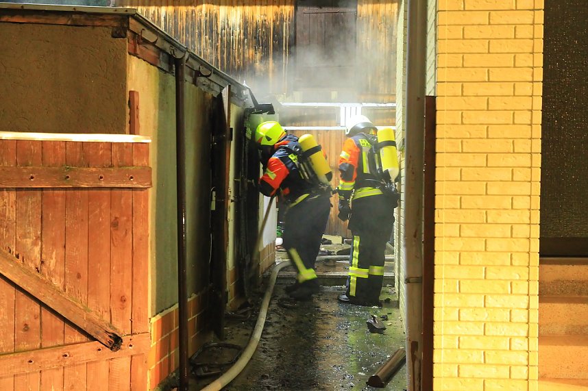 N&auml;chtlicher Brand in Bendeleben