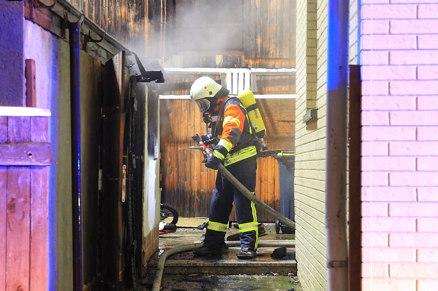 N&auml;chtlicher Brand in Bendeleben