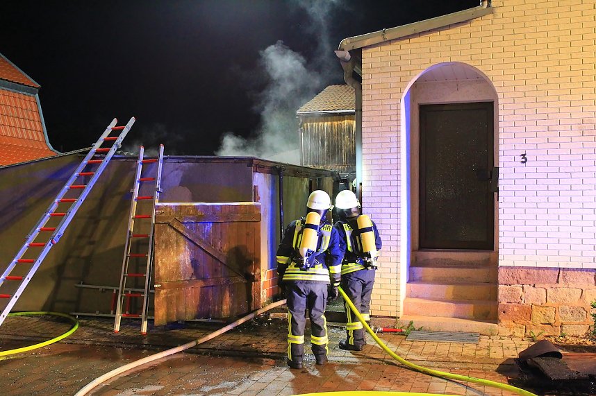 N&auml;chtlicher Brand in Bendeleben
