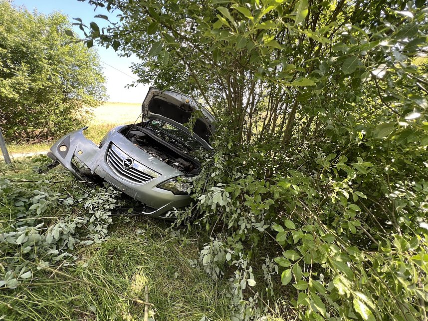 Von der Autobahn abgekommen 