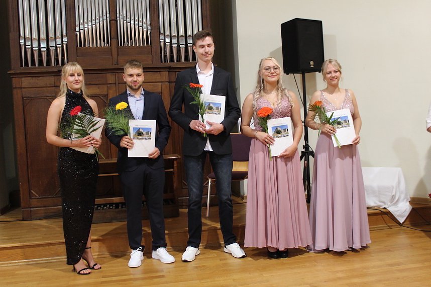 Feierstunde zum erfolgreich abgeschlossen Abi Plus des Beruflichen Gymnasium Sondershausen in Carl-Schr&ouml;der-Saal