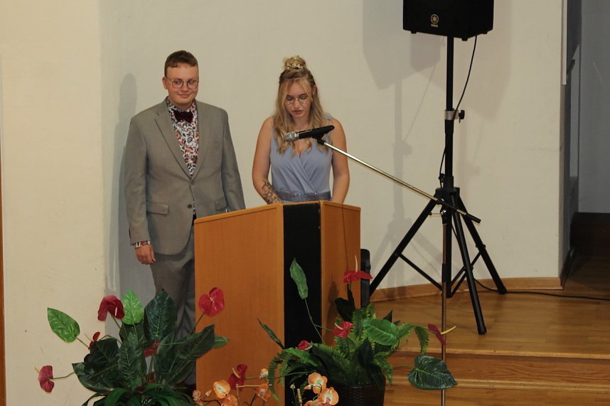 Feierstunde zum erfolgreich abgeschlossen Abi Plus des Beruflichen Gymnasium Sondershausen in Carl-Schr&ouml;der-Saal