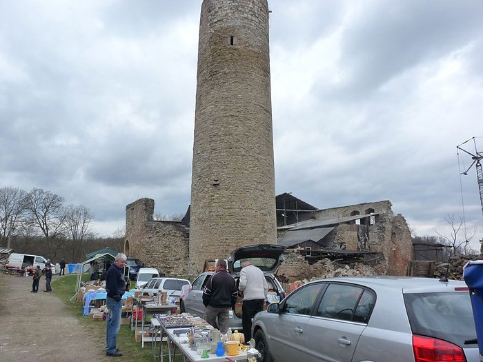 Tr&ouml;delmarkt Strau&szlig;berg