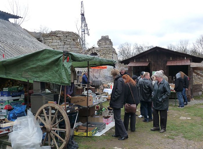 Tr&ouml;delmarkt Strau&szlig;berg