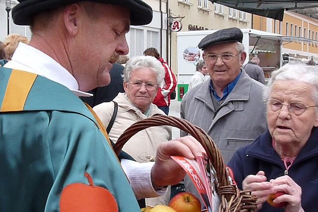 Start Apfelsch&auml;ppermarkt