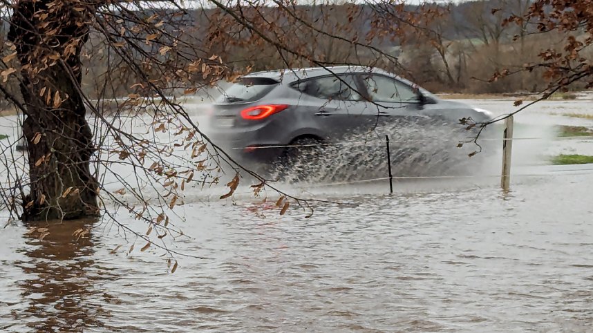 Wassermassen in Windehausen, Dezember 2023