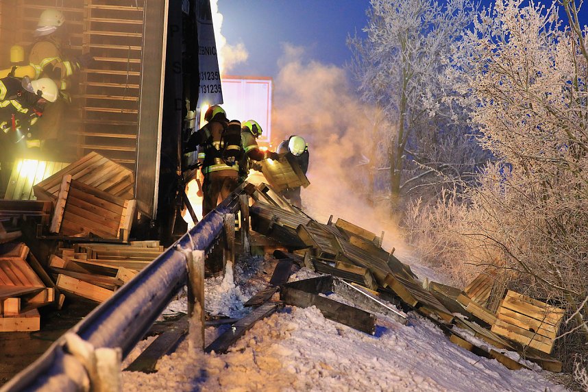 Lkw Brand auf der A38
