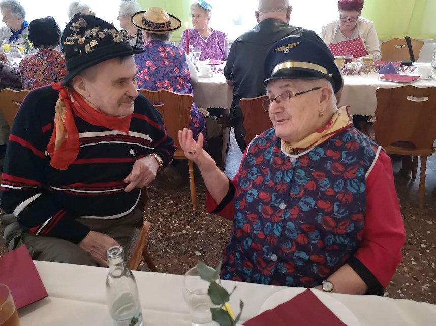 Ausgelassene Faschingsfeier bei der Volksolidarit&auml;t in Sondershausen