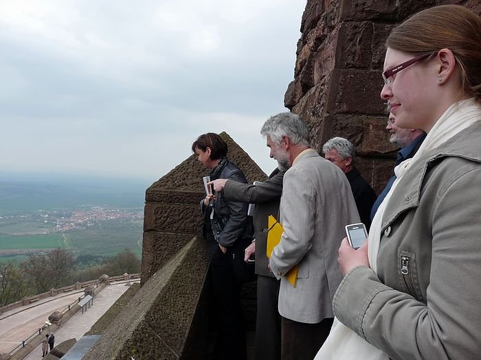 Henriette pickt am Kyffh&auml;user