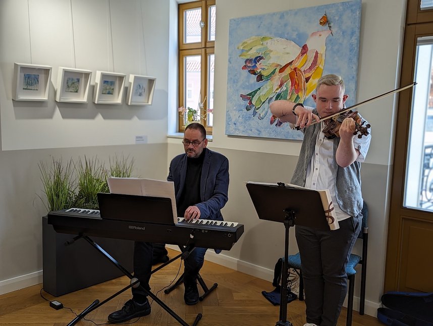 Sonderausstellung Bunt ist unsere Lieblingsfarbe" im Rathaus der Stadt Sondershausen