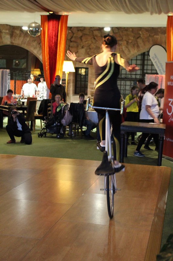 Showeinlage der Kunstradfahrerinnen SG 03 Holzthaleben/Menteroda