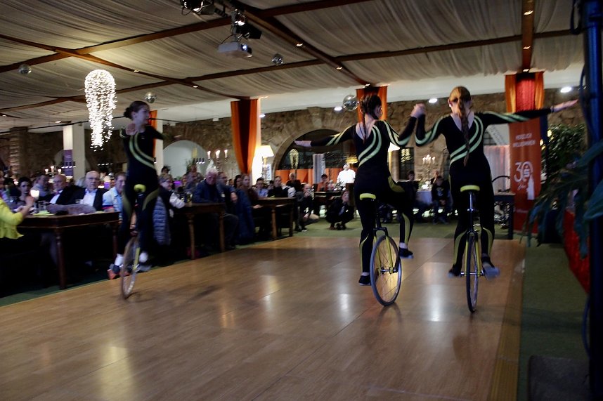 Showeinlage der Kunstradfahrerinnen SG 03 Holzthaleben/Menteroda