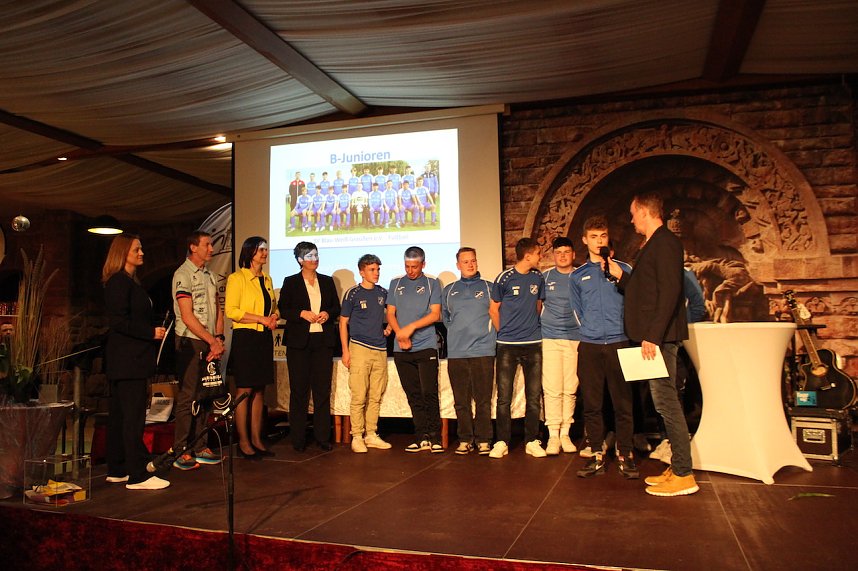 26. Kyffh&auml;user Sportgala auf dem Burghof am Kyffh&auml;user. Ehrung der Sportlerinnen und Sportler