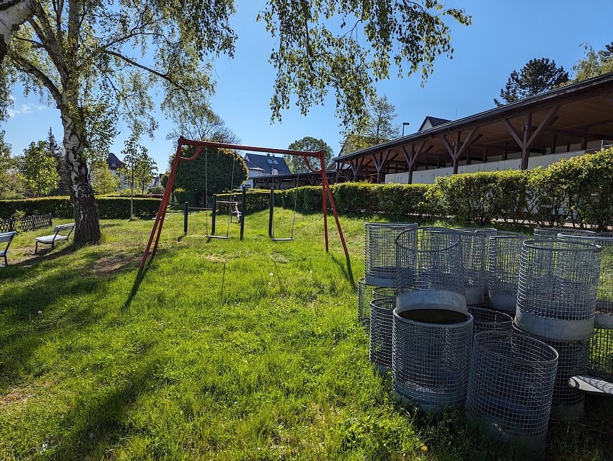 Im Bergbad Sonnenblick in Sondershausen sind die Vorbereitungen auf die kommende Badesaison in vollem Gange