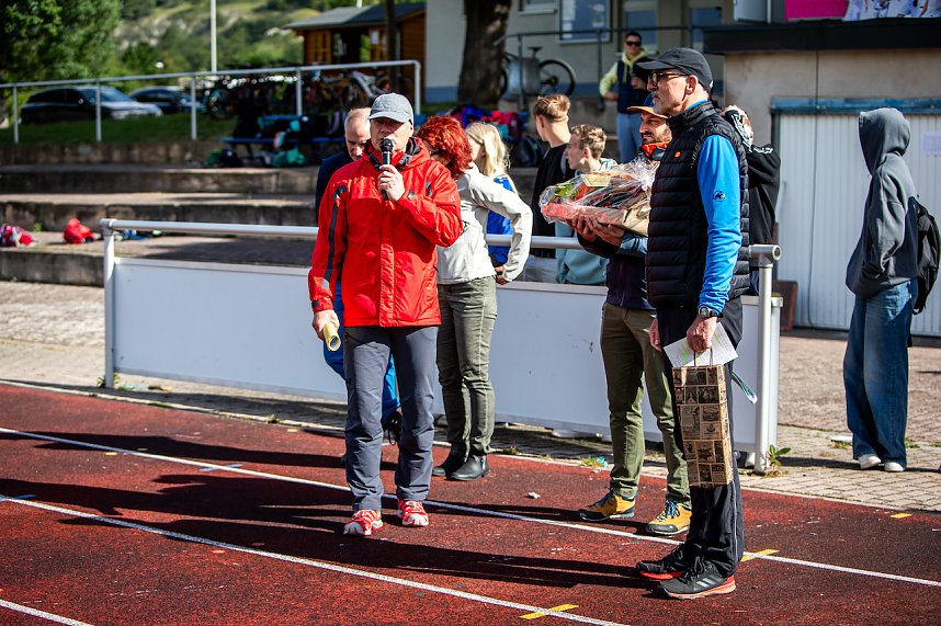Verabschiedung einer Legende im Schulsport. Uwe R&uuml;diger geht in den Ruhestand