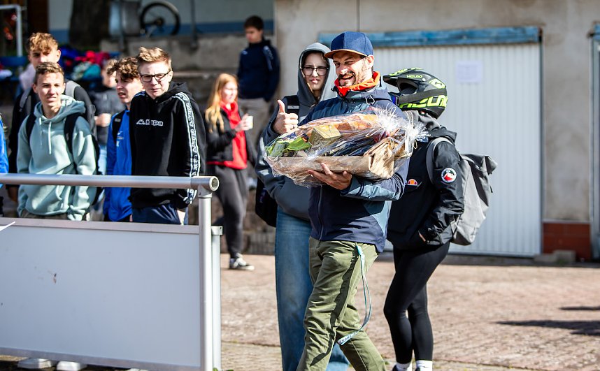 Verabschiedung einer Legende im Schulsport. Uwe R&uuml;diger geht in den Ruhestand