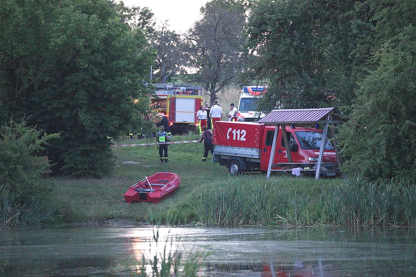 Suchaktion am Gro&szlig;enehricher Stau