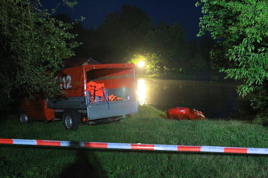 Suchaktion am Gro&szlig;enehricher Stau